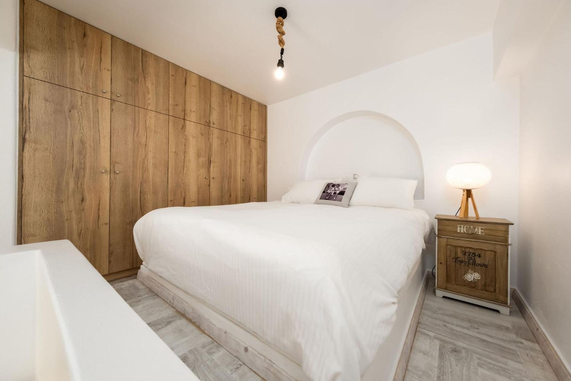Azzurro Bianco Suites Páros Zewnętrze zdjęcie