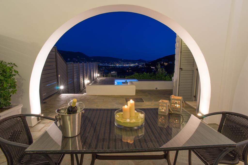 Azzurro Bianco Suites Páros Zewnętrze zdjęcie